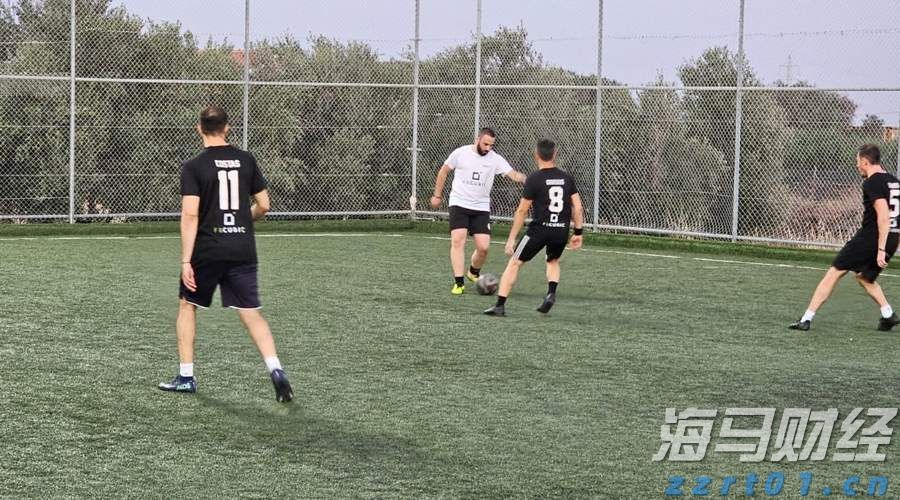 中国海警舰艇编队在我钓鱼岛领海巡航