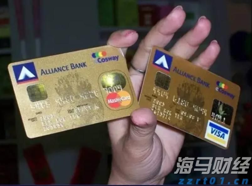 美国纽约州旅游大客车翻车 已致5人死亡数十人受伤